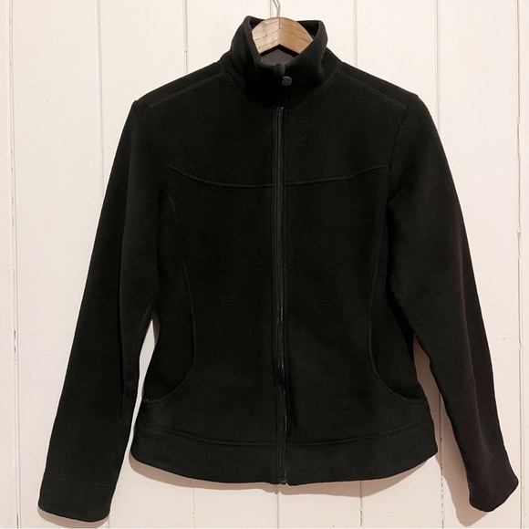 MEC Jackets & Blazers - MEC Black Zip Up Polartec Fleece Jacket. Size Medium.